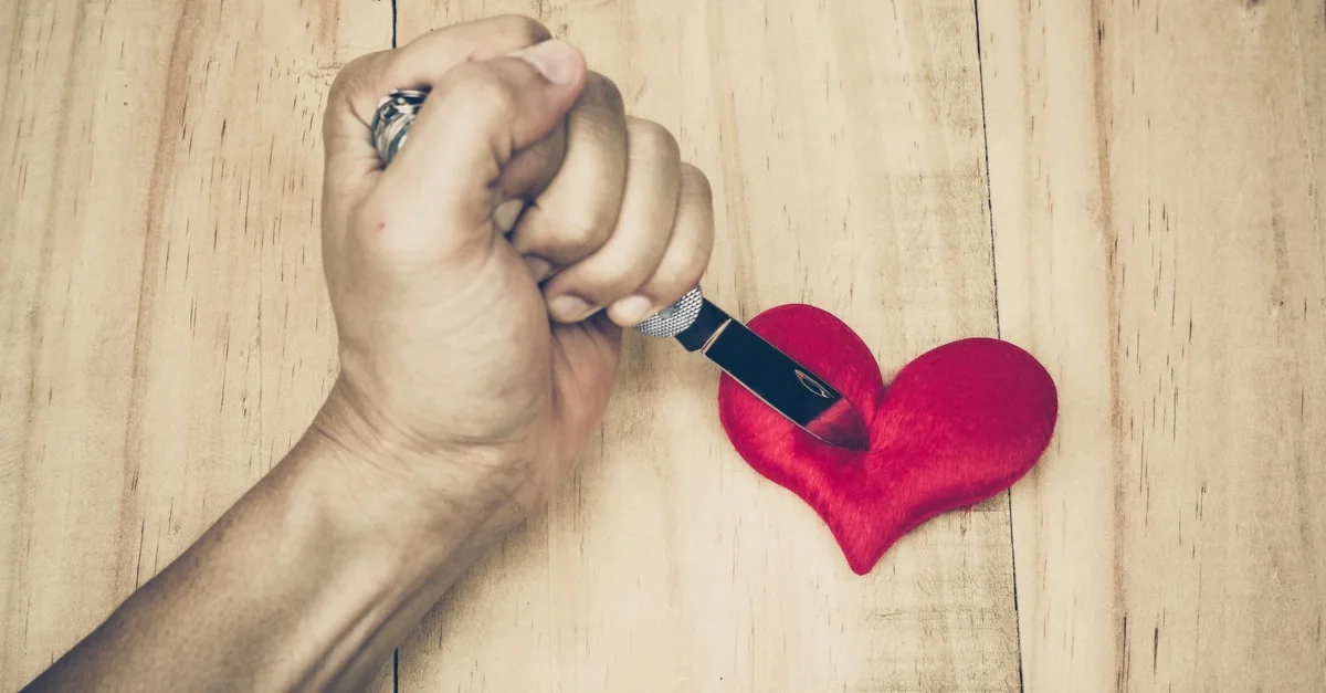 ما هي أسباب الطلاق العاطفي بين الزوجين