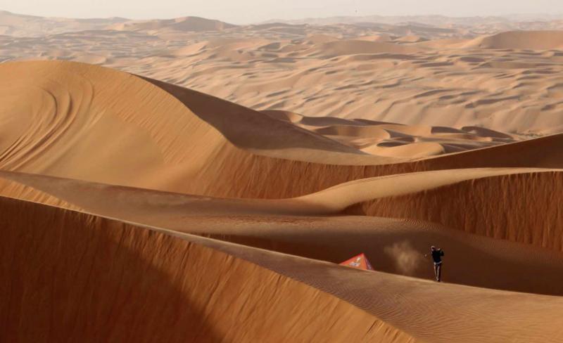 تغطي المناطق الرملية بالمملكة العربية السعودية حوالي